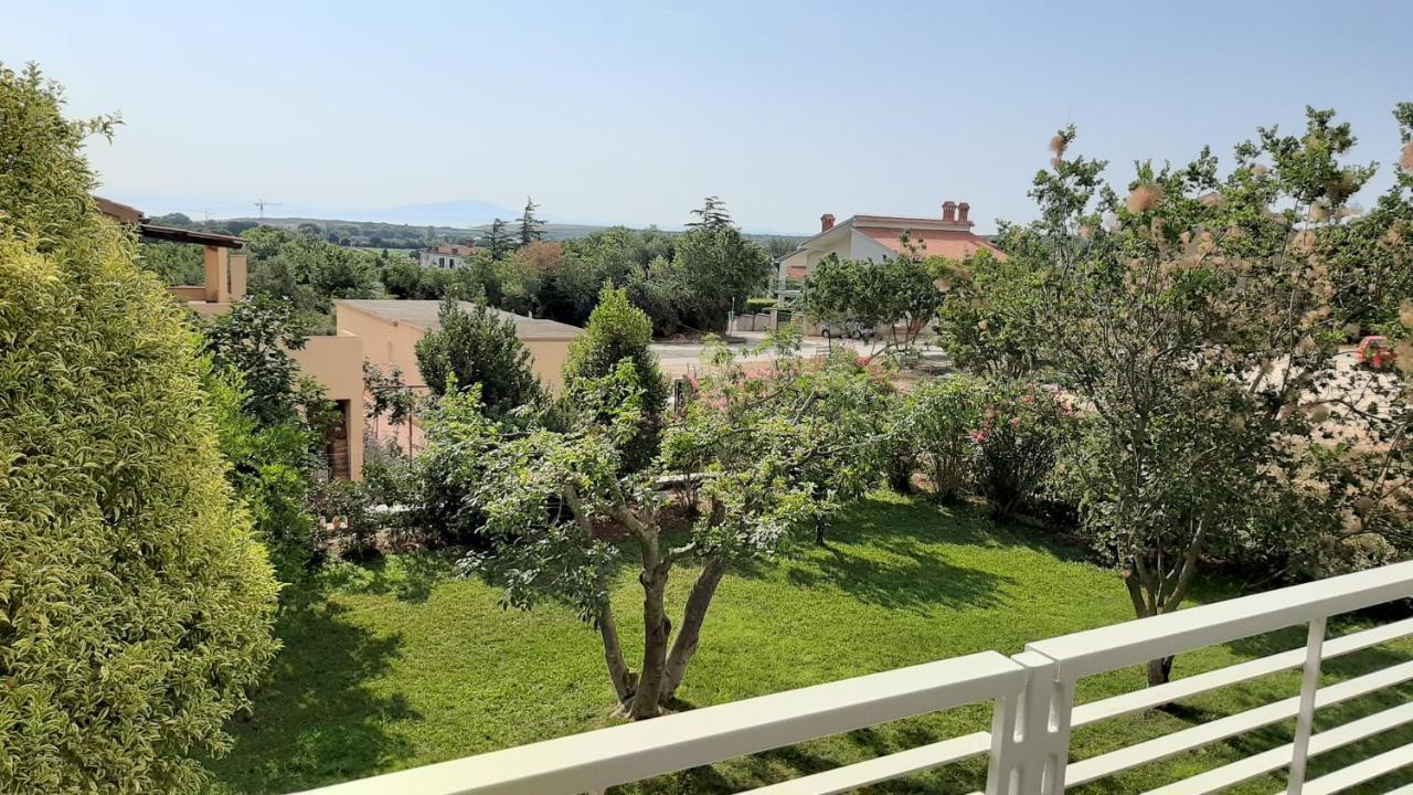 Apartamento Haus Mirela Ližnjan Exterior foto