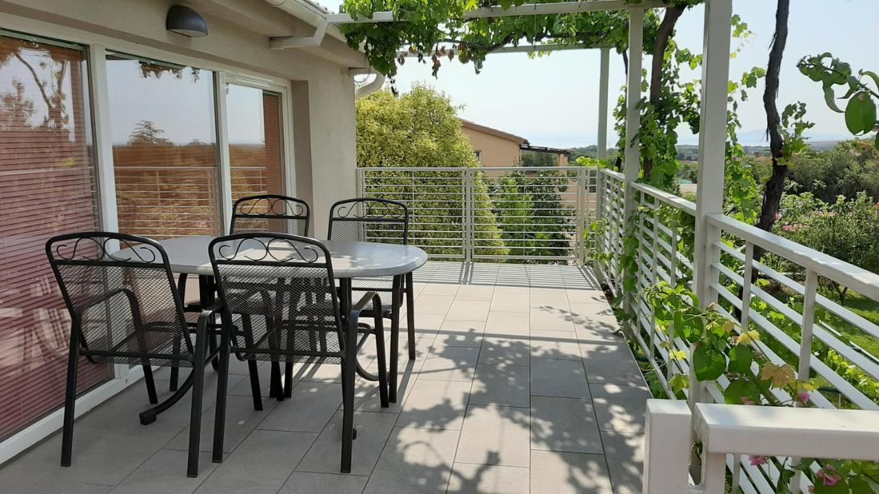 Apartamento Haus Mirela Ližnjan Exterior foto