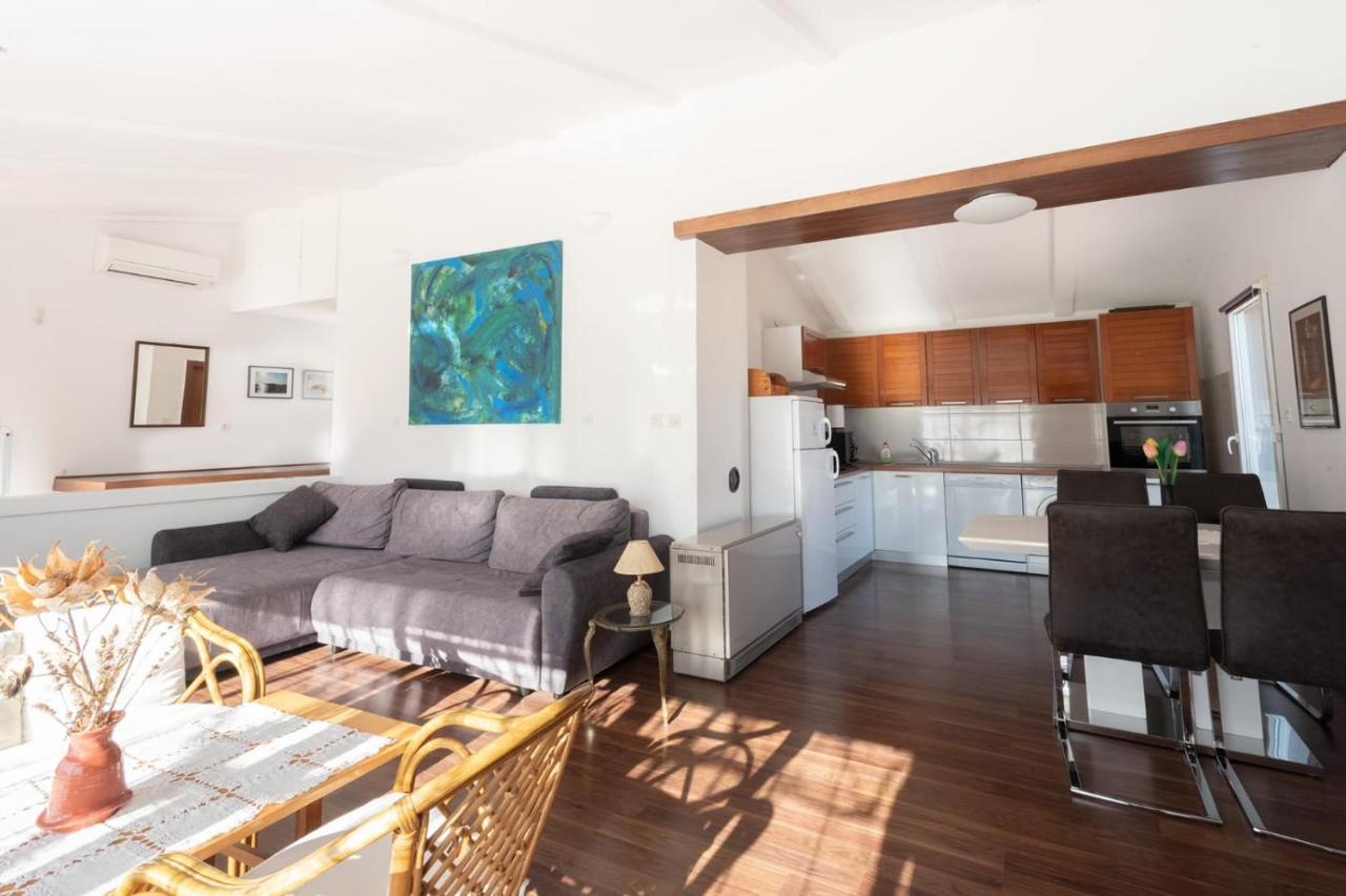 Apartamento Haus Mirela Ližnjan Exterior foto