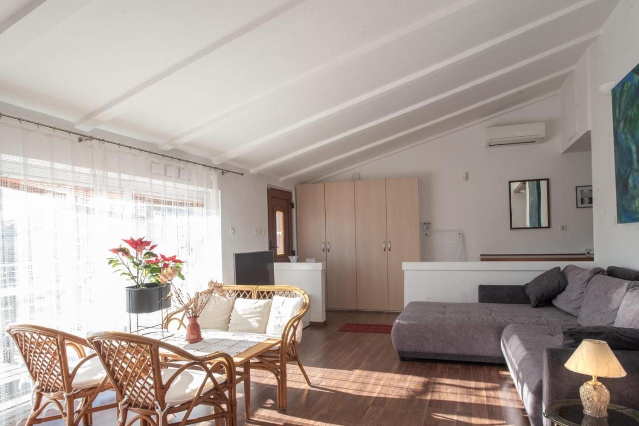 Apartamento Haus Mirela Ližnjan Exterior foto