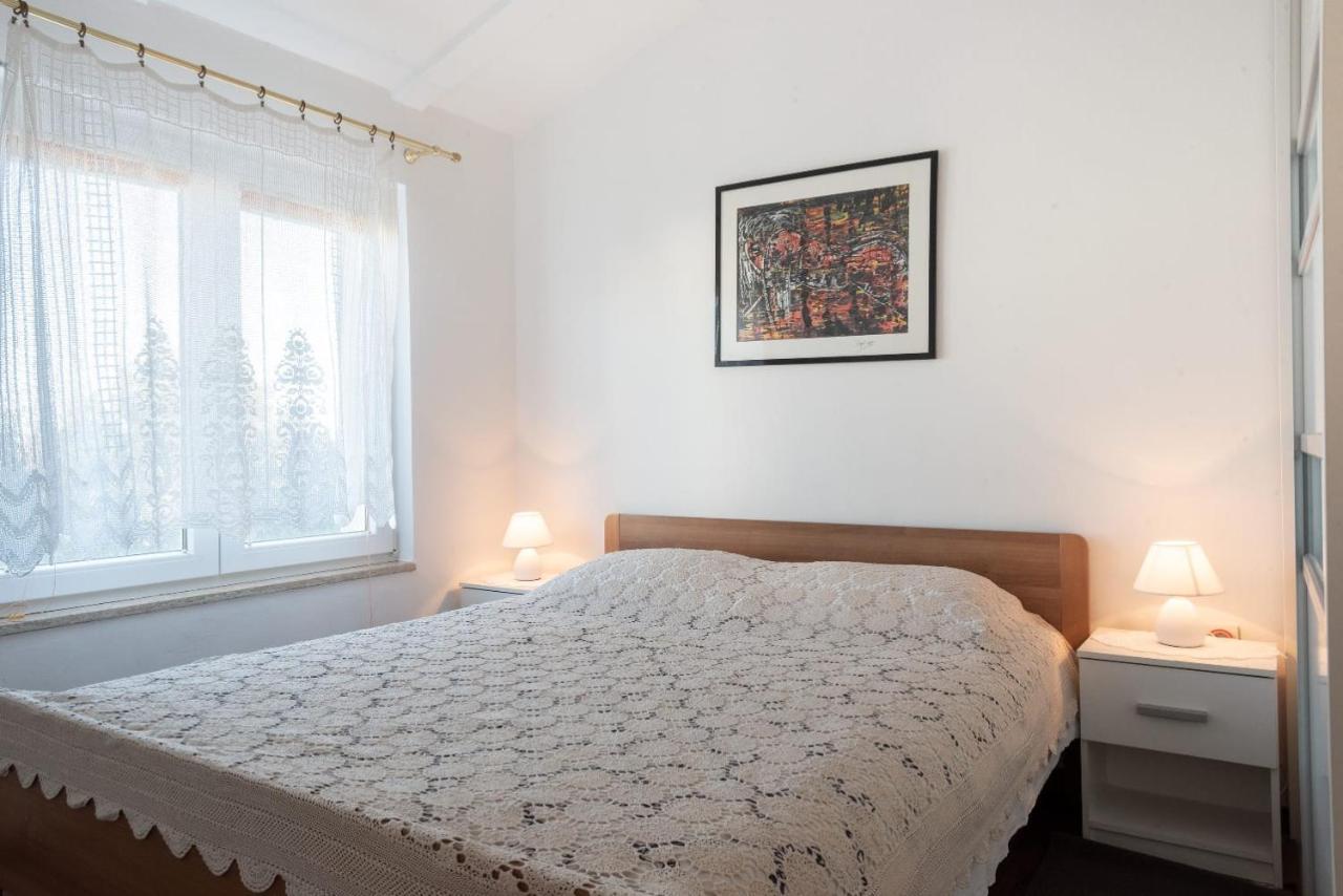 Apartamento Haus Mirela Ližnjan Exterior foto